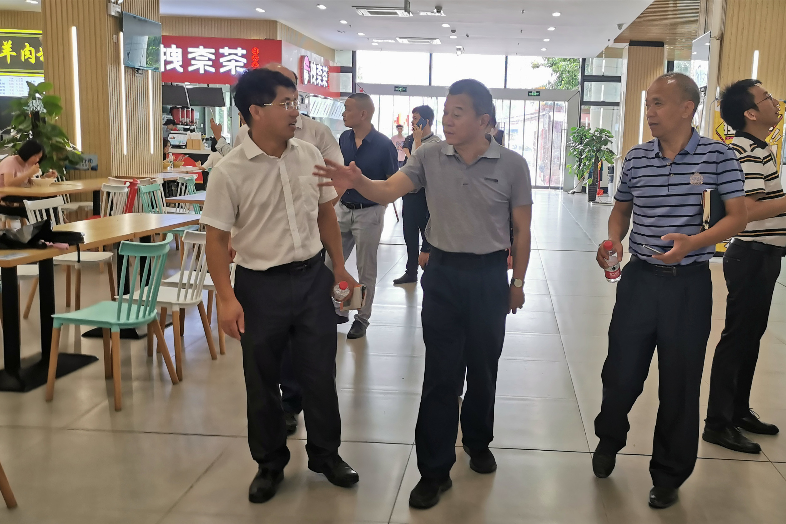 参观乐玩首页（中国）网页版食堂