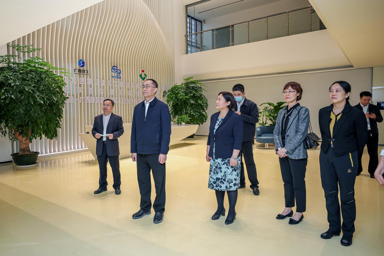 江小群司长参观乐玩首页（中国）网页版数字乐玩首页（中国）网页版（BIM）技术创新发展研究中心