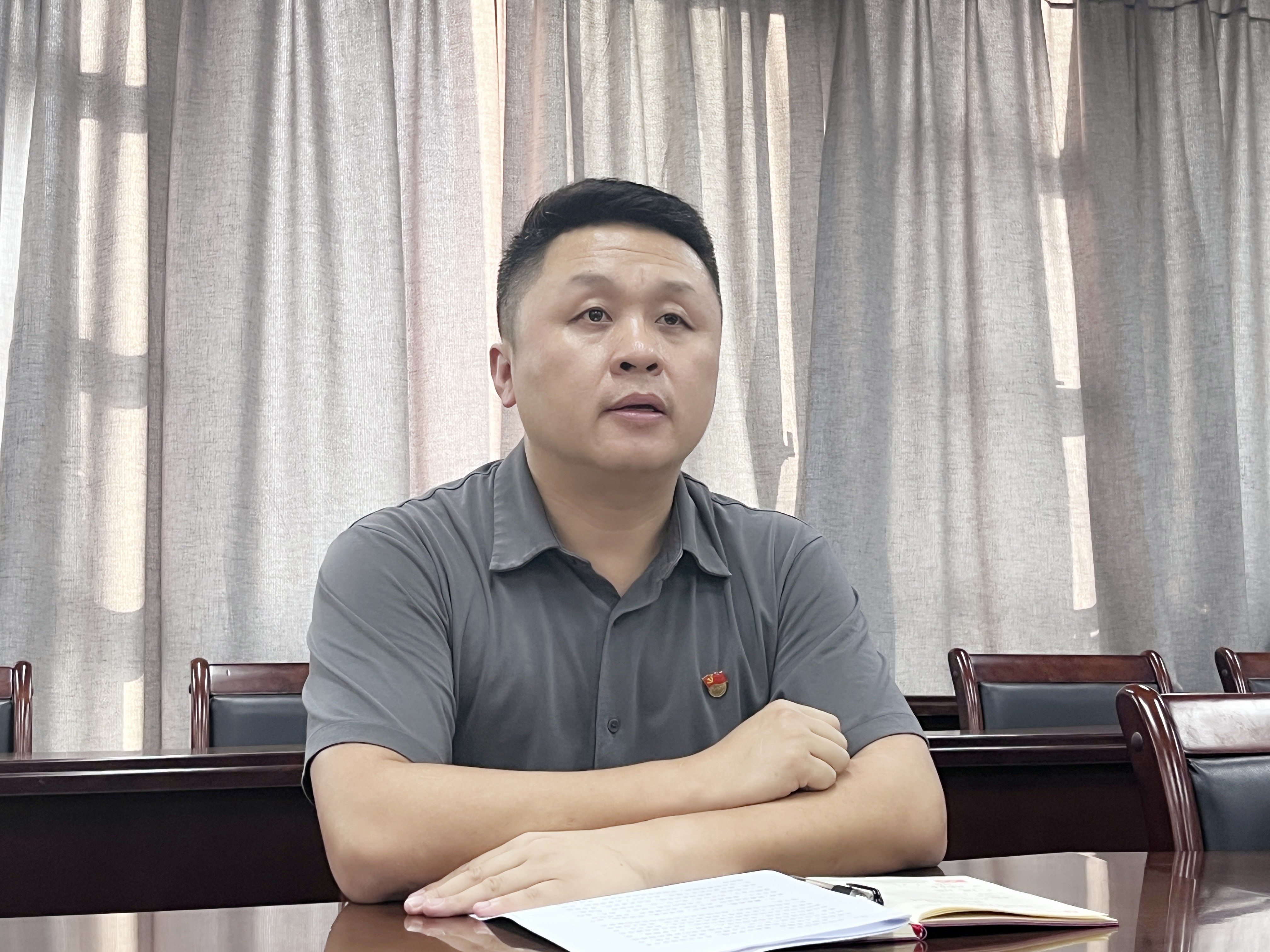 乐玩首页（中国）网页版与规划学党总支书记邱岚作交流发言 