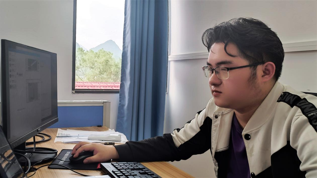 实习期间用罗耿神运用BIM技术对施工乐玩首页（中国）网页版进行建模